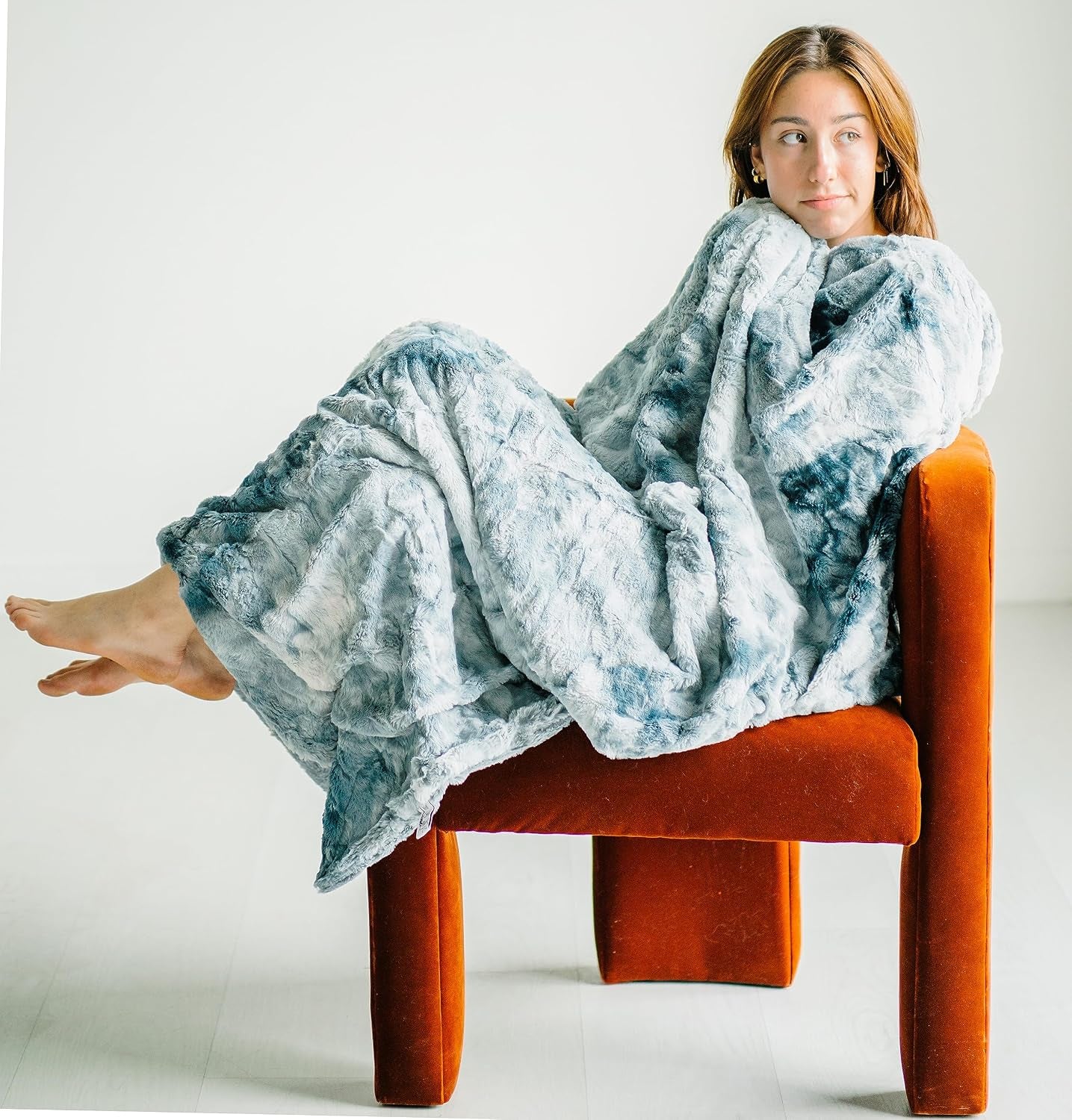 Doublesoft - Oversized Faux Fur Throw Blanket, 50"X65" Frost Blue Soft Fuzzy Fluffy Cozy Plush Furry Comfy Warm Home Decore for Couch Bed Chair & Bedroom
