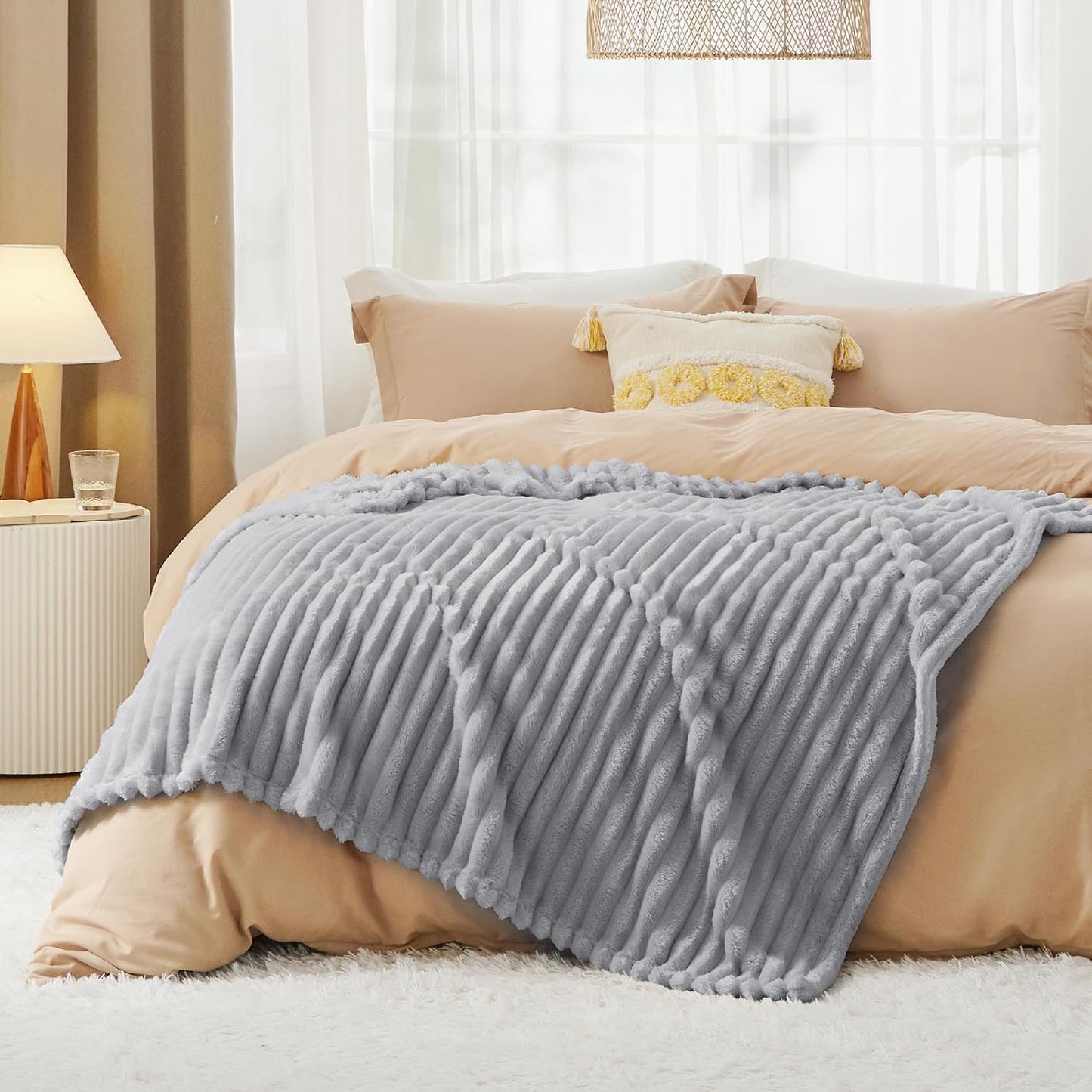 Fleece Throw Blanket for Sofa - Fluffy, Light Grey, 130X170 Cm | Striped Soft Cute and Cosy, Lightweight Warmth, Perfect for Room Decor, Travel, Camping, Gifts for Women and Girls