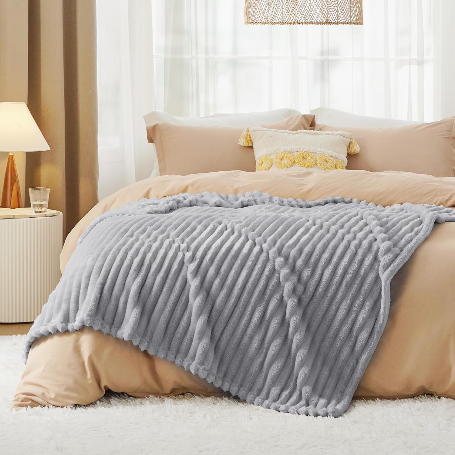 Fleece Throw Blanket for Sofa - Fluffy, Light Grey, 130X170 Cm | Striped Soft Cute and Cosy, Lightweight Warmth, Perfect for Room Decor, Travel, Camping, Gifts for Women and Girls
