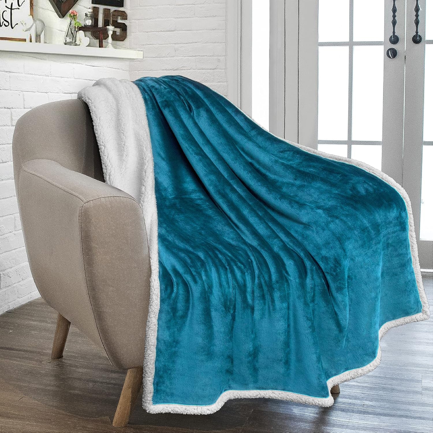 Sherpa Fleece Throw Blanket for Couch, Teal Blue, Plush Soft Fuzzy Sofa Blanket, Cozy Reversible Winter Throw for Women Men, 50X60 Inches