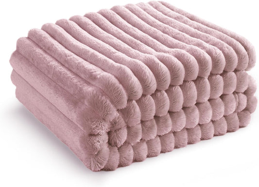 Fleece Throw Blanket for Sofa - Fluffy Throw, Pink, 150X200 Cm | Striped Soft Cute and Cosy, Lightweight Warmth, Perfect for Room Decor, Travel, Camping, Gifts for Women and Girls