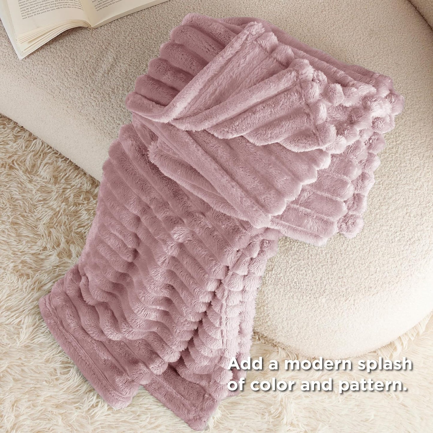 Fleece Throw Blanket for Sofa - Fluffy Throw, Pink, 150X200 Cm | Striped Soft Cute and Cosy, Lightweight Warmth, Perfect for Room Decor, Travel, Camping, Gifts for Women and Girls